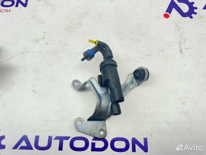 Клапан вакумный Mercedes Gl-Class 164 M273/5.5