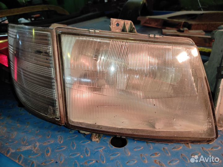 Фары с поворотниками Mercedes-Benz Vito W638