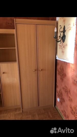 Стенка подростковая с письменным столом, обувница