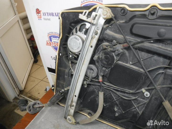 Стеклоподъемник левый Ford Fiesta fyja 2007