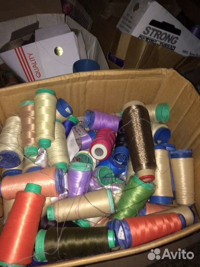 Нитки швейные