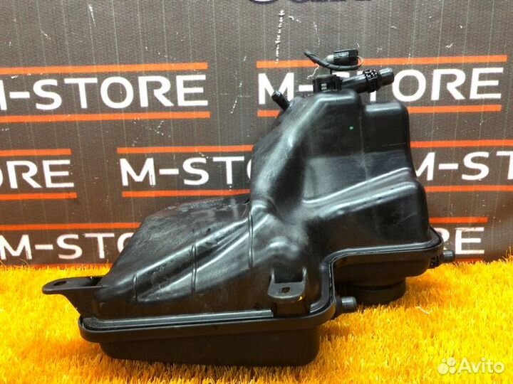 Бачок расширительный Bmw 7-Series E66/65 N62B48B