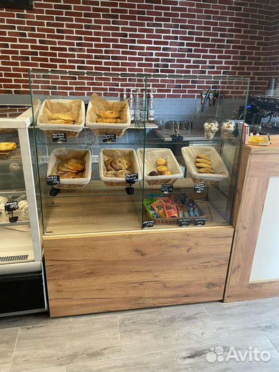 Витрина для выпечки