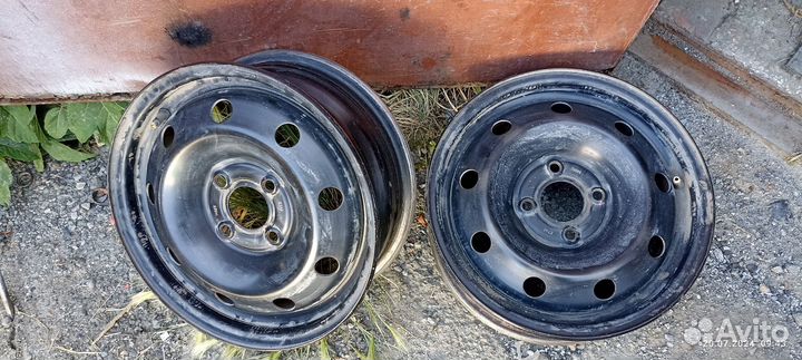 Продаются диски на Рено Логан