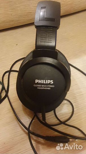 Наушники philips closed back stereo