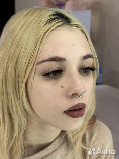 Перманентный макияж бровей