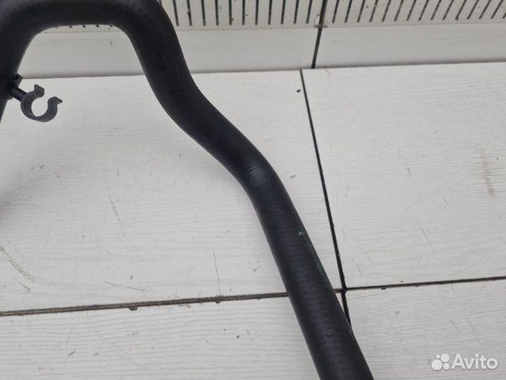 Патрубок охлаждения Mercedes S-Class W221 642.930