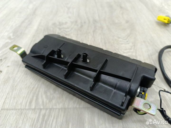 Подушка безопасности в сиденье передняя левая Ford