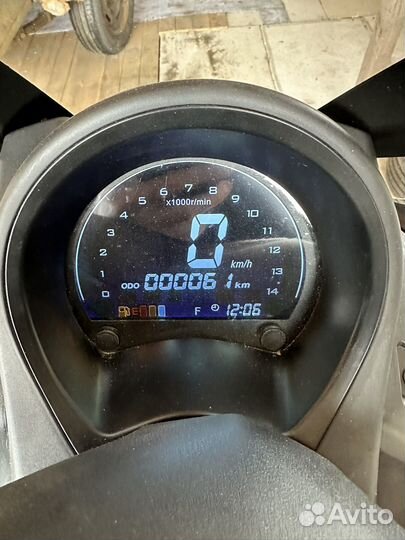 Продам макси скутер Венто макс 200 (новый)