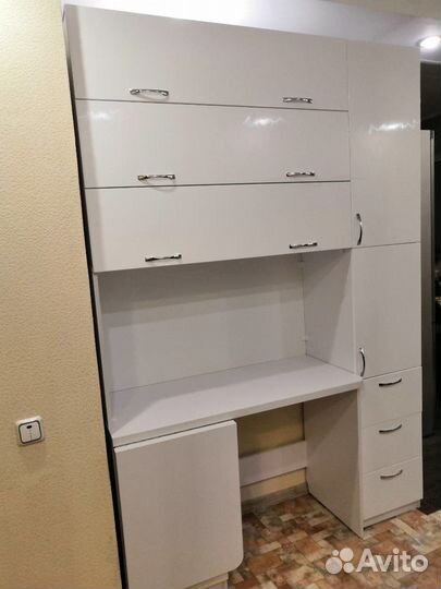 Шкаф для рукоделия, шитья, стол-шкаф