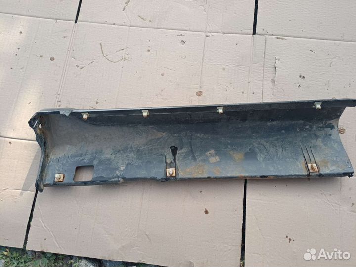 Накладка порога задняя левая Kia Sorento 1