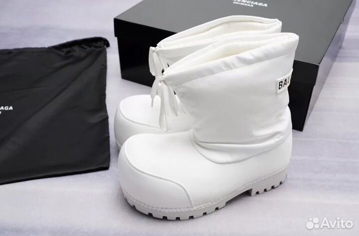 Ботинки Balenciaga Alaska Snow Boots White