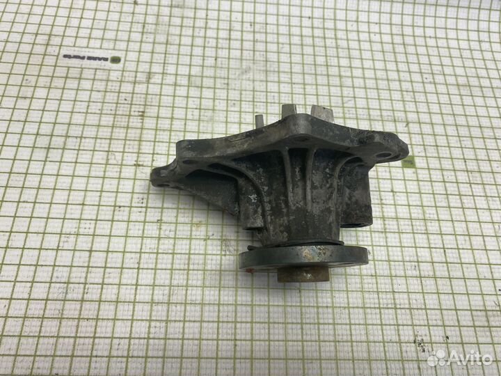 Насос водяной (помпа) для Toyota Avensis II