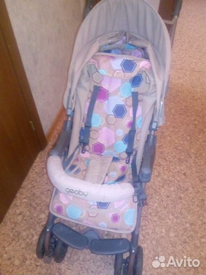 Коляска Geoby