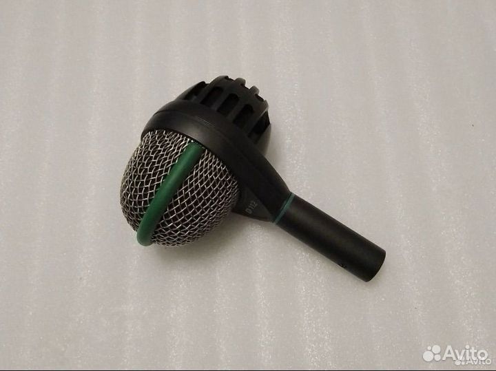Микрофон Akg D112