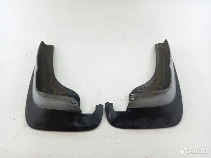 Брызговик передний Nissan Pulsar FN15 GA15 1997