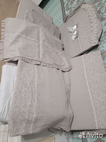Комплект постельного белья с бортами на кроватку