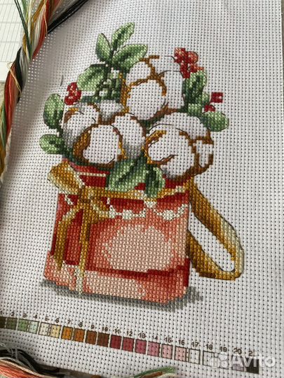 Вышивка Хлопок в красной коробке бу