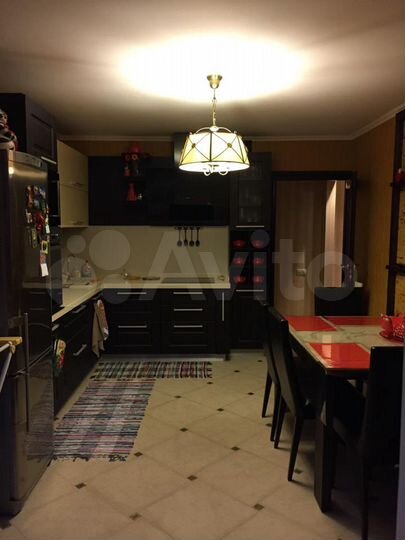 2-к. квартира, 70 м², 2/11 эт.