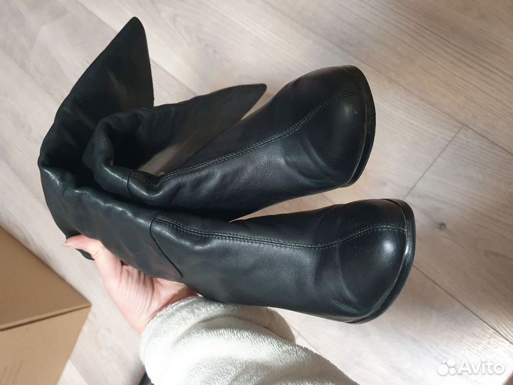Кожаные сапоги 35р