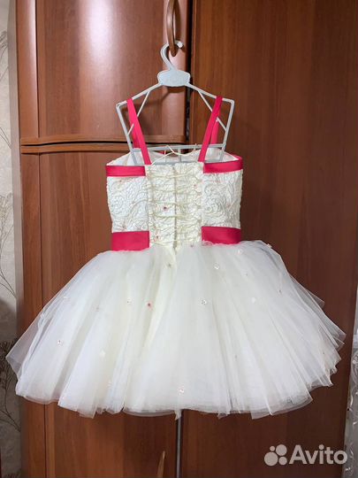 Нарядное платье для девочки
