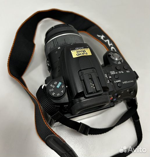 Зеркальная фото камера Sony Alpha dslr-A580