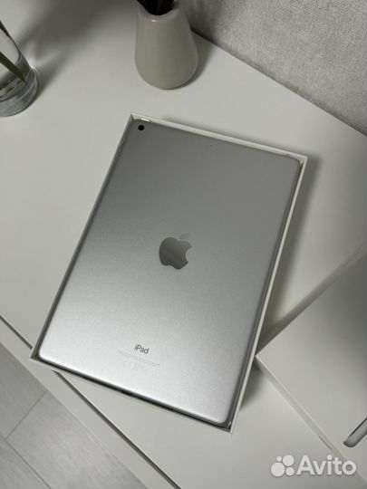 iPad 6 32gb wi-fi (Silver)