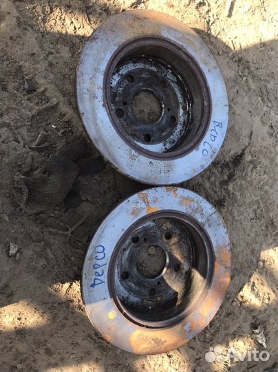 Задние тормозные диски toyota corolla verso