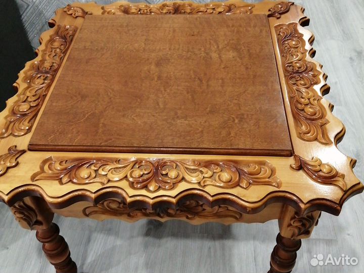 Игровой стол для игр в нарды, шахматы, шашки