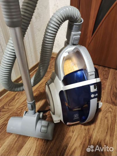 Пылесос LG 2000w