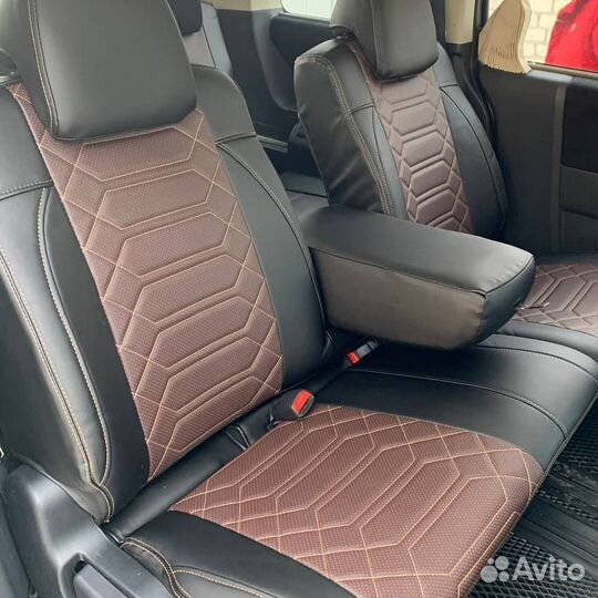 Авточехлы для Mitsubishi Delica D5