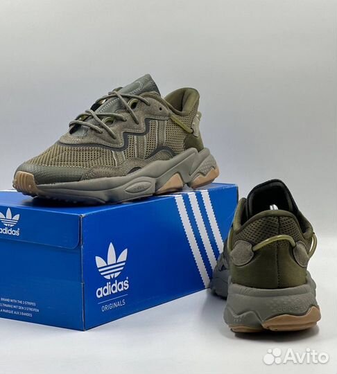 Кроссовки adidas ozweego