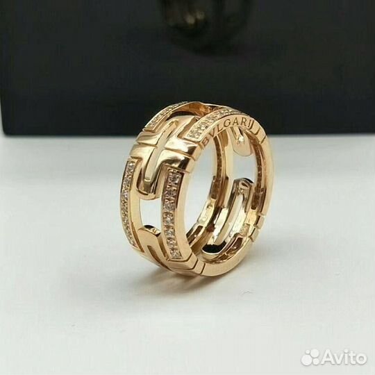Золотое кольцо Bvlgari 0.5 ct