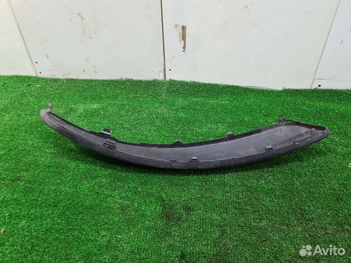 Накладка бампера передняя левая Volkswagen Golf 5