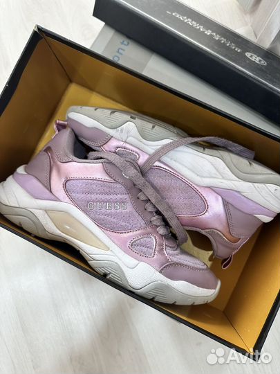 Кроссовки женские 37 размер