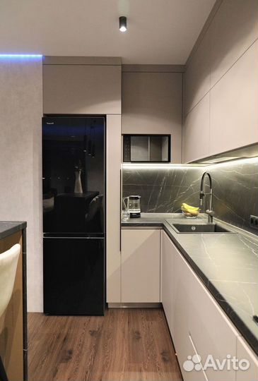 Кухня в потолок