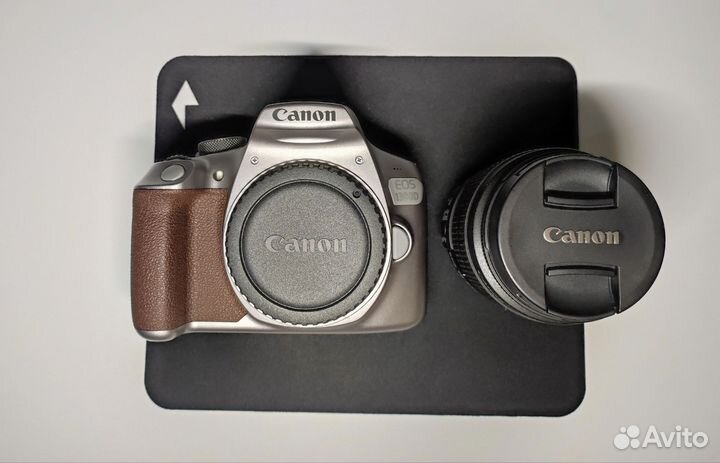 Зеркальный фотоаппарат canon 1300d (пробег 4,5 т.)