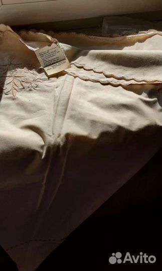 Скатерть круглая строчевышитая с салфетками