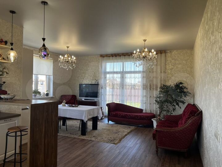 Коттедж 190,6 м² на участке 9,5 сот.