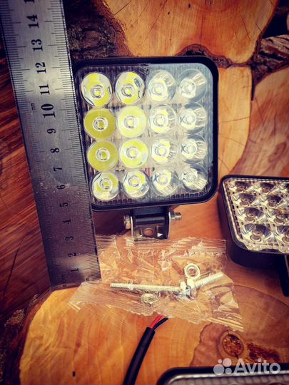 Фара Led прожектор универсальная 48w