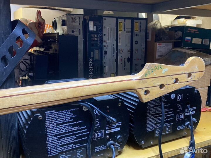 Бас электрогитара Орфей