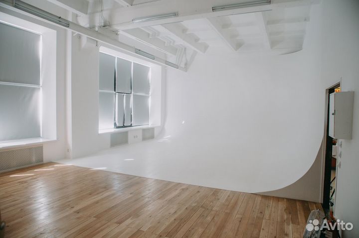 Фотостудия с циклорамой