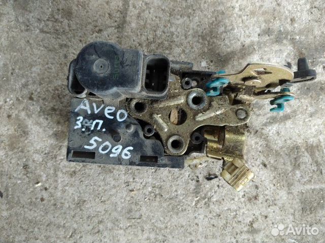 Замок двери задний правый Chevrolet Aveo T-200