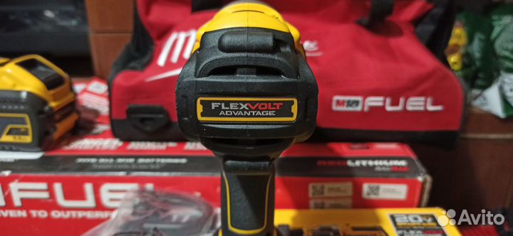 Комплект DeWalt DCD999P2 20v MAX