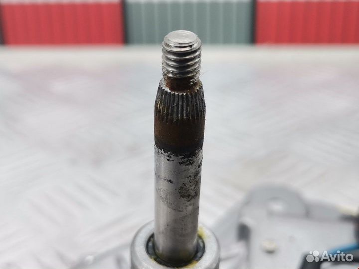 Моторчик стеклоочистителя задний для Mazda 5 CR