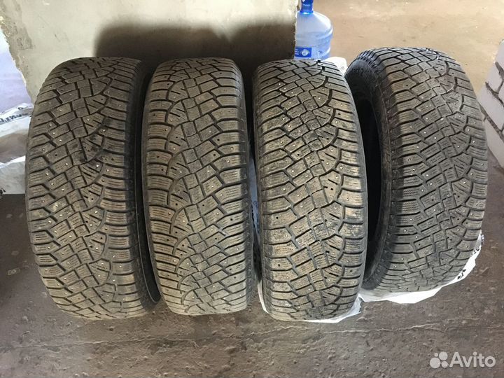 Continental Conti4x4IceContact 235/65 R17