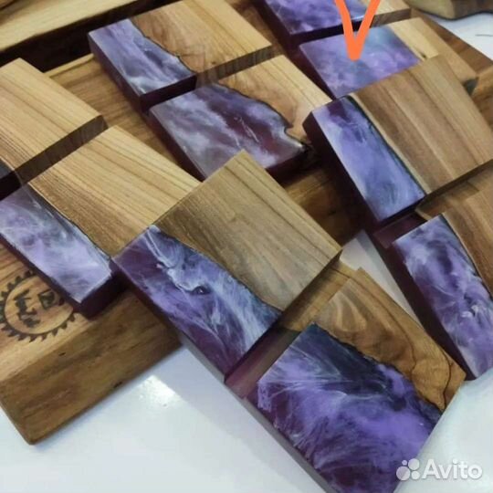 Авторская подставка для телефона или планшета