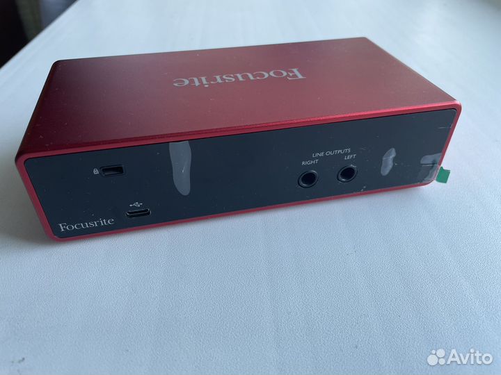 Аудиоинтерфейс Focusrite Scarlett 2i2