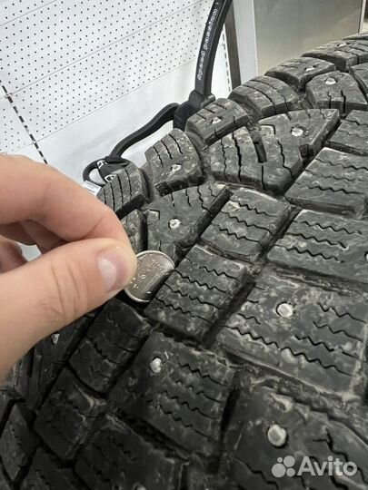 Continental IceContact 2 215/65 R17