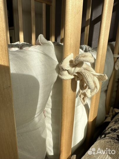 Бортики в детскую кроватку и одеяло
